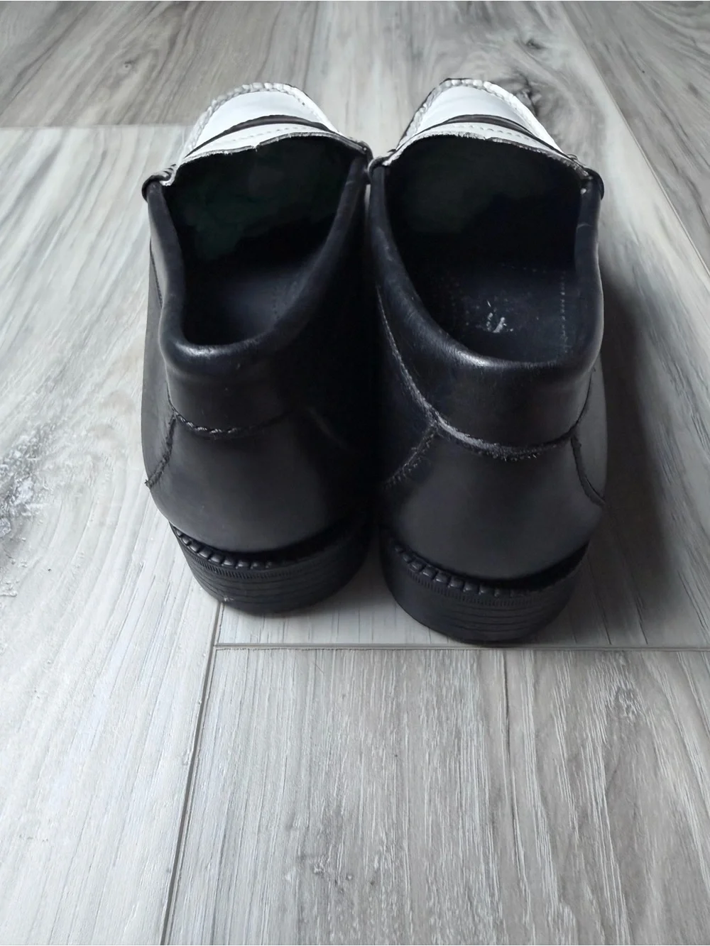 G.H. Bass Weejuns Black White Leather Penny Loafers Women’s 6.5